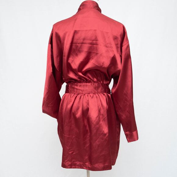 Victoria's Secret Red Short Silky Satin Robe One Size - Picture 2 of 8